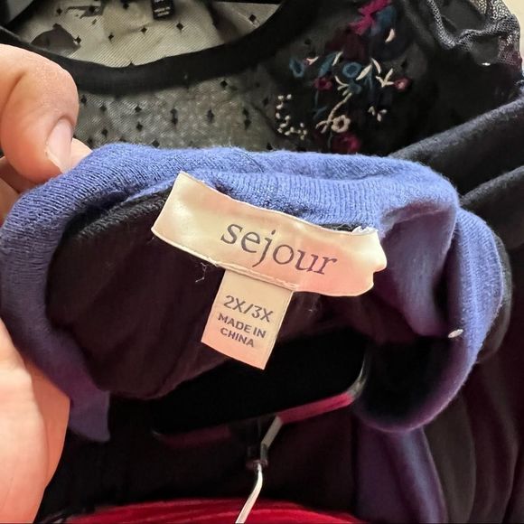 Sejour woman’s poncho  - Picture 4 of 6